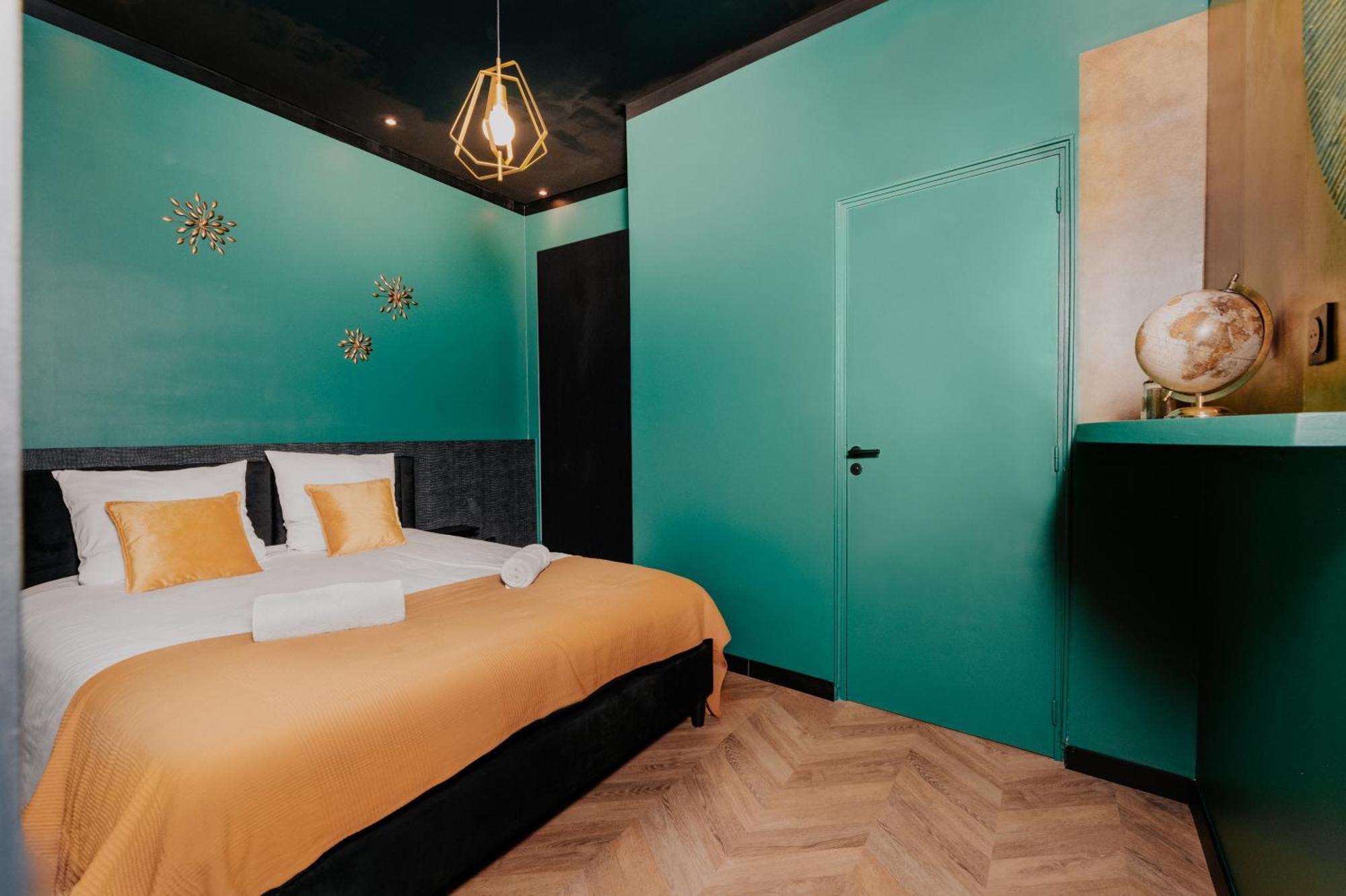 Free Parking - Self Checkin - Wifi - Netflix - City Center - Le Coste By SuperБордо Екстер'єр фото